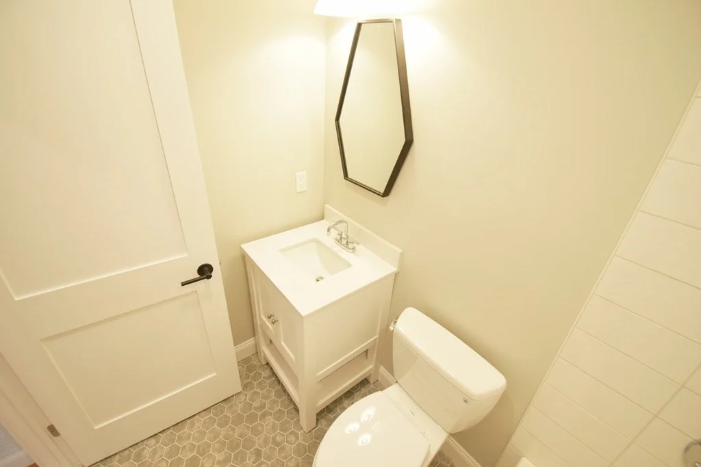 5 bed, 2 bath apartment for rent at 173 Prospect St, Waltham — photo 11 of 18