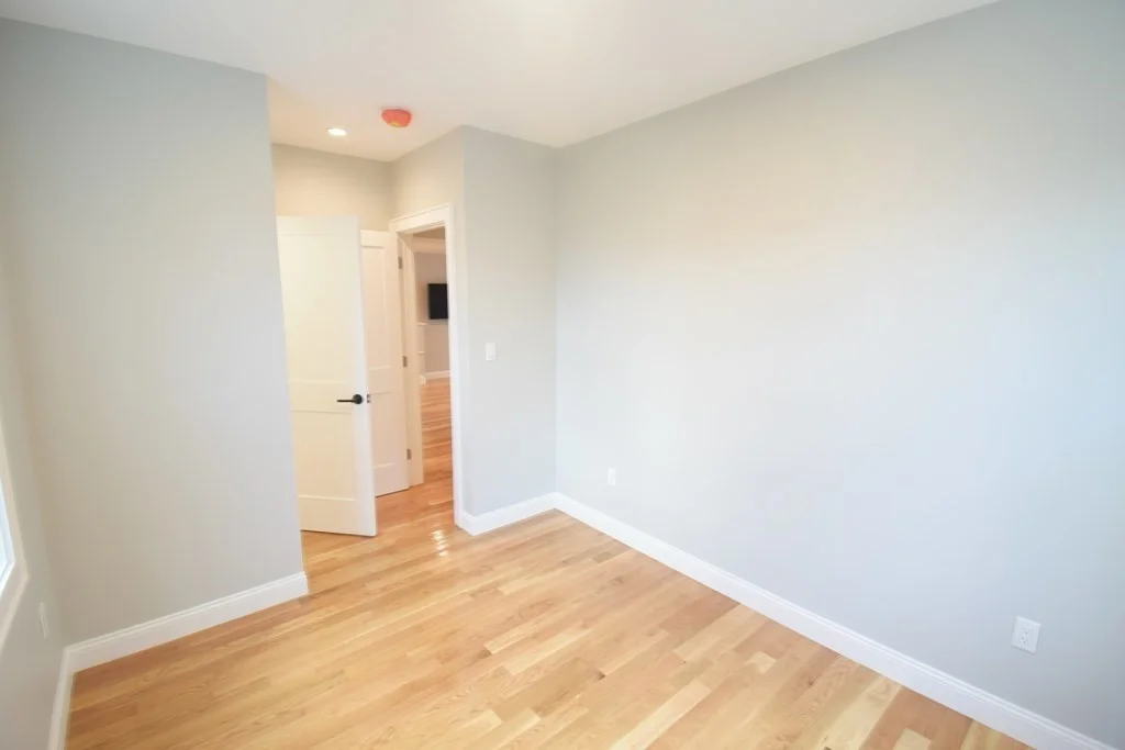 5 bed, 2 bath apartment for rent at 173 Prospect St, Waltham — photo 8 of 18