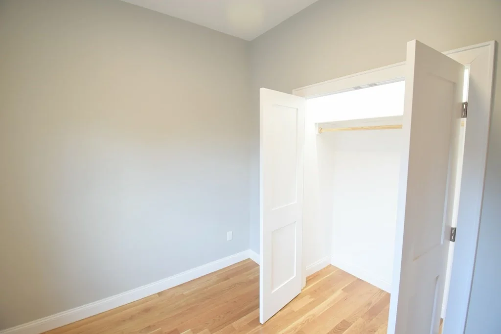 5 bed, 2 bath apartment for rent at 173 Prospect St, Waltham — photo 14 of 18