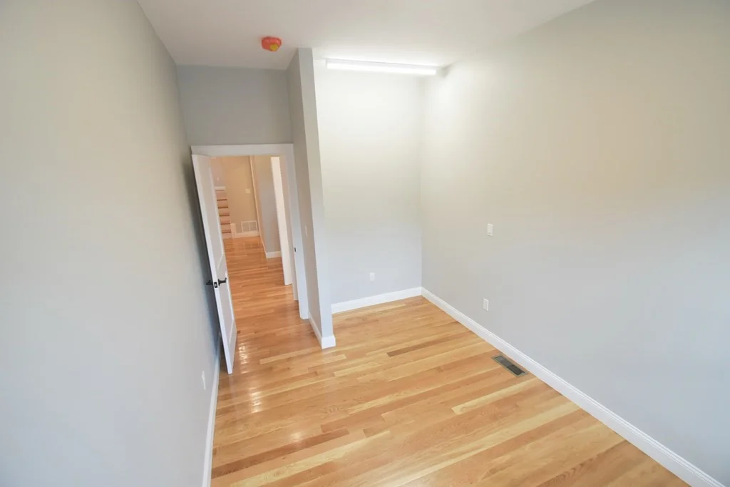 5 bed, 2 bath apartment for rent at 173 Prospect St, Waltham — photo 16 of 18
