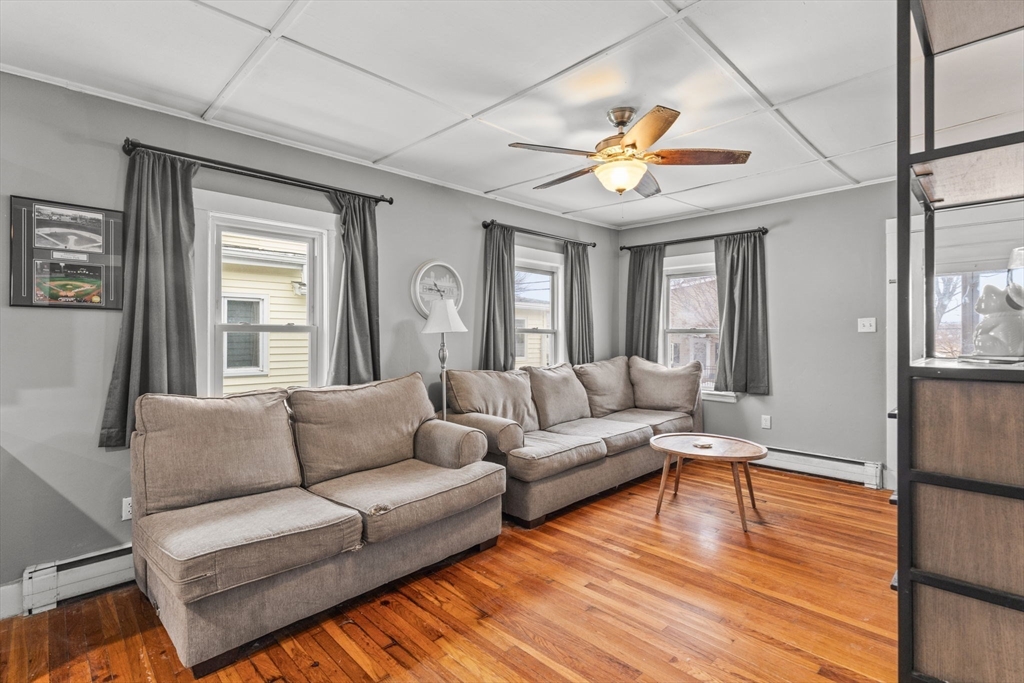 3 bed, 1 bath apartment for rent at 173 Rhoda St, Quincy — photo 3 of 22