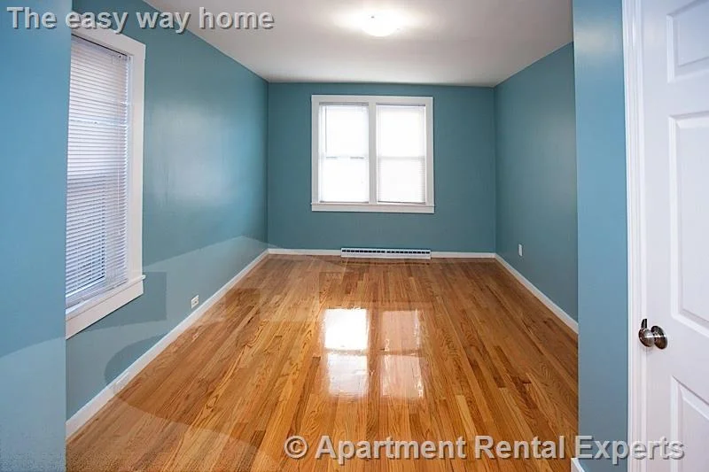 5 bed, 2 bath apartment for rent at 173 Rindge Ave Unit 1R, Porter Square — photo 3 of 11