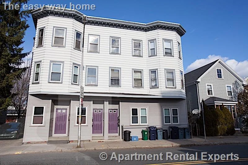 5 bed, 2 bath apartment for rent at 173 Rindge Ave Unit 1R, Porter Square — photo 11 of 11