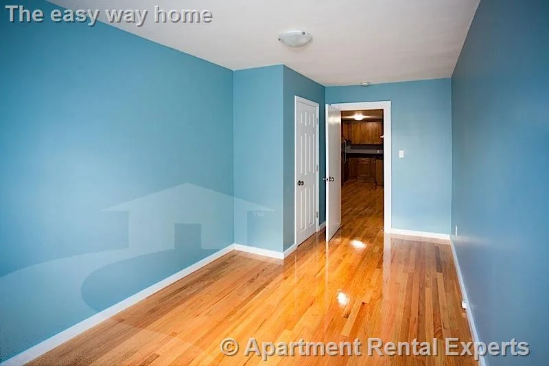 5 bed, 2 bath apartment for rent at 173 Rindge Ave Unit 1R, Porter Square — photo 5 of 11