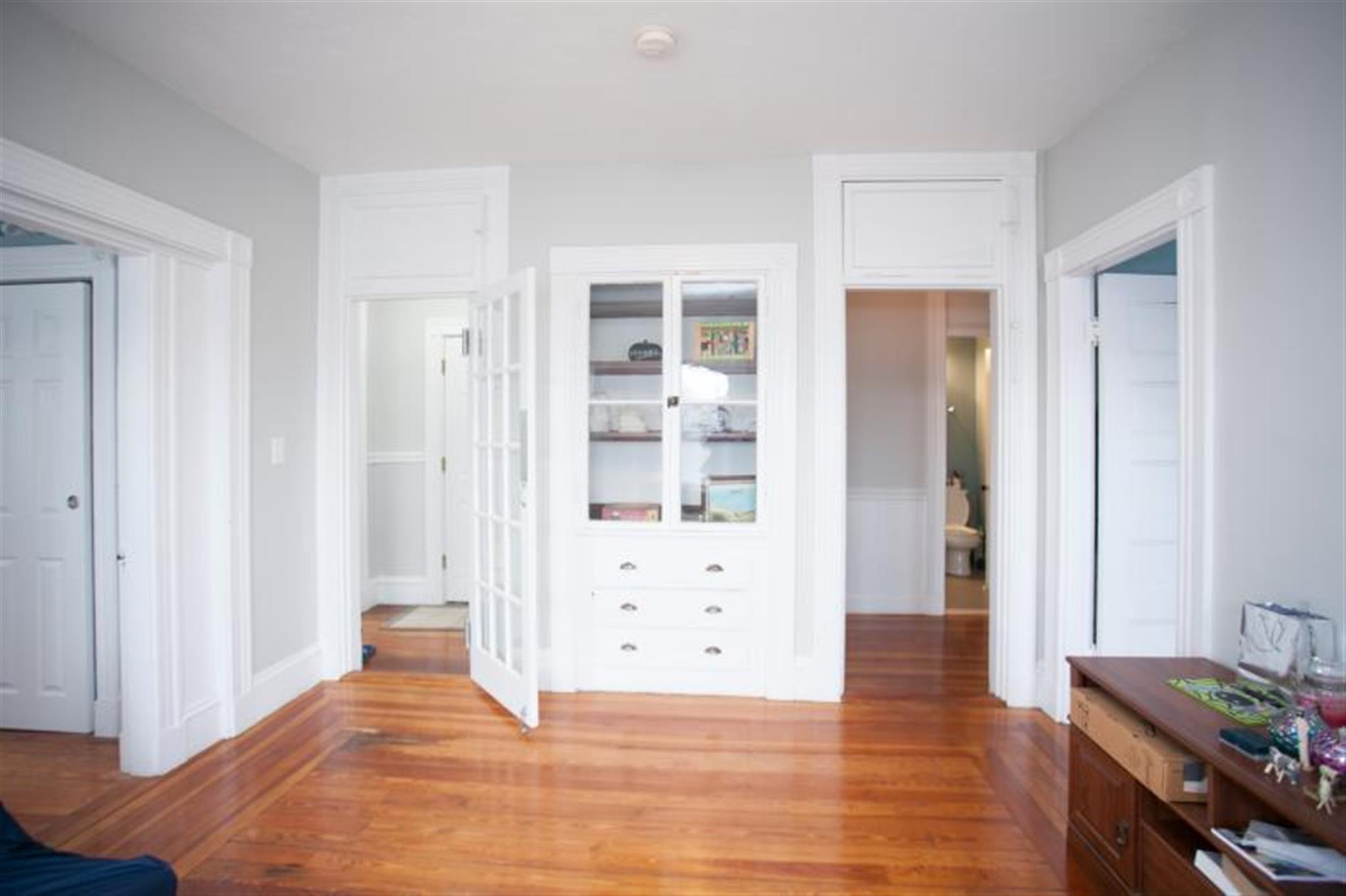 5 bed, 2 bath apartment for rent at 173 Rindge Ave Unit 3, North Cambridge — photo 3 of 10