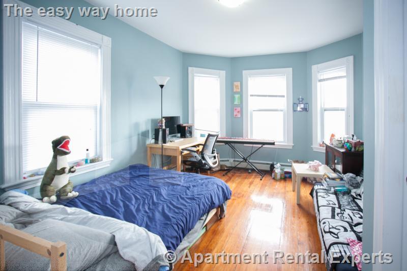 5 bed, 2 bath apartment for rent at 173 Rindge Ave Unit 3R, Porter Square — photo 6 of 10
