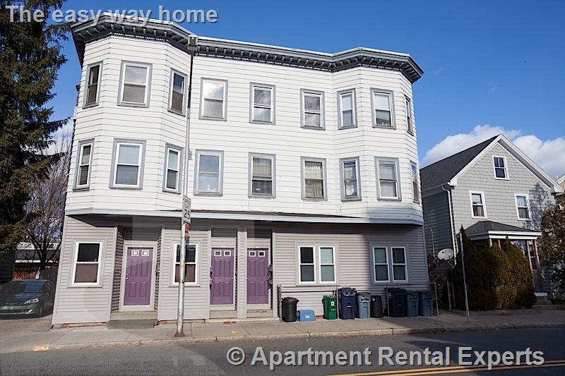 5 bed, 2 bath apartment for rent at 173 Rindge Ave Unit 3R, Porter Square — photo 9 of 10