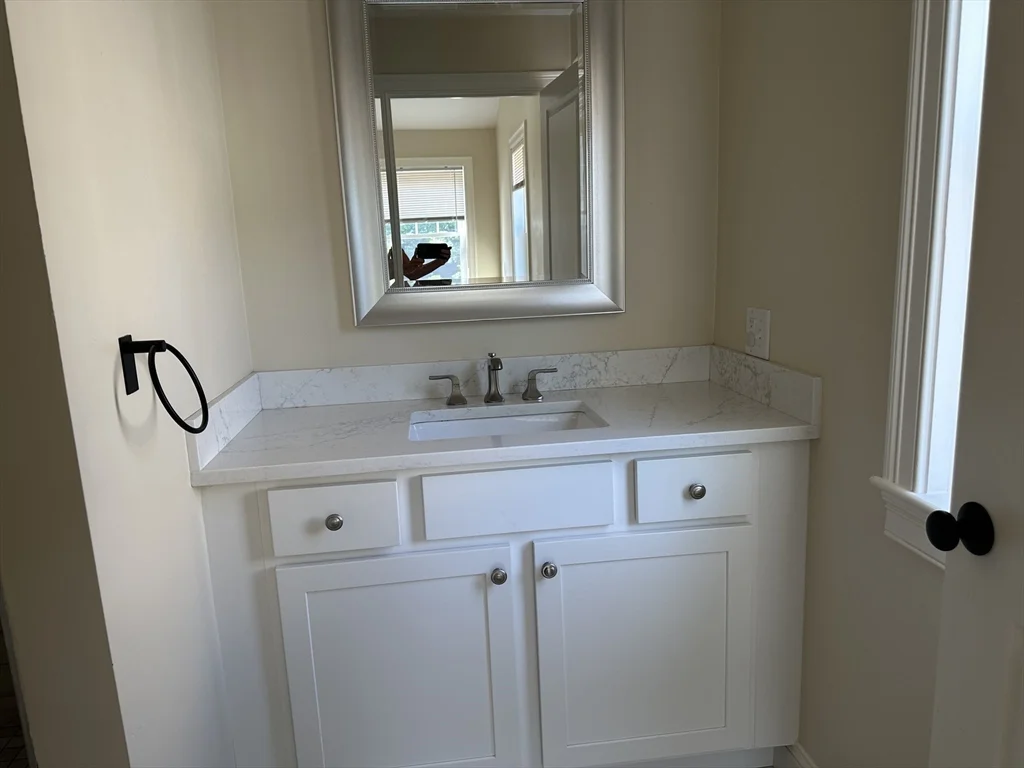 3 bed, 2 bath apartment for rent at 173 Summer St Unit 173, East Watertown — photo 10 of 16