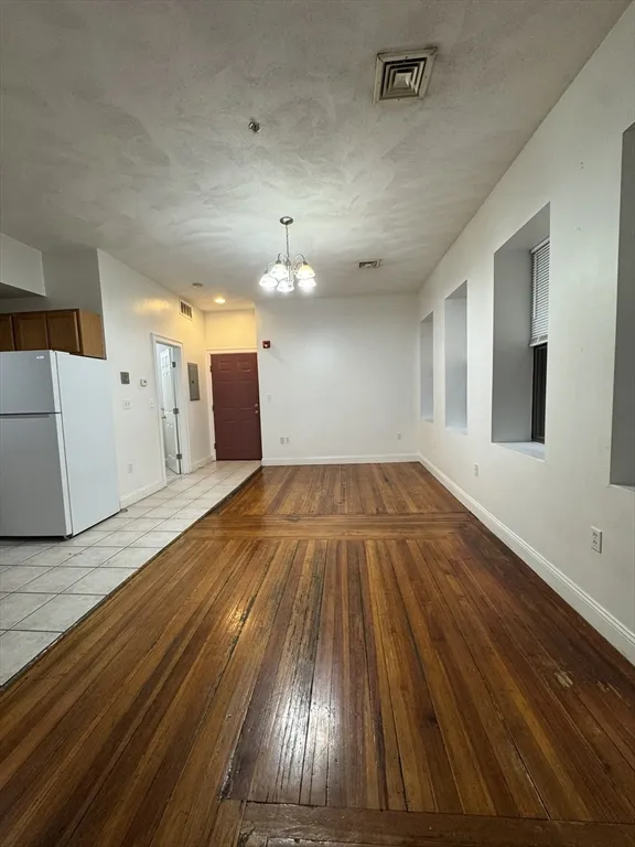 2 bed, 1 bath apartment for rent at 173 Winnisimmet St Unit 2, Chelsea — photo 3 of 9