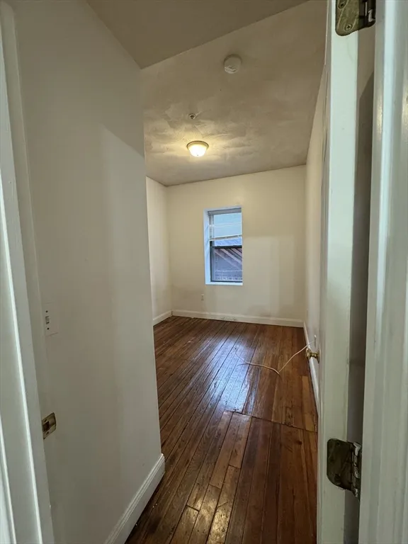 2 bed, 1 bath apartment for rent at 173 Winnisimmet St Unit 2, Chelsea — photo 7 of 9
