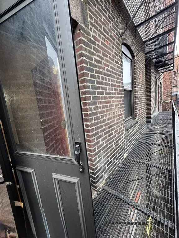 2 bed, 1 bath apartment for rent at 173 Winnisimmet St Unit 2, Chelsea — photo 9 of 9