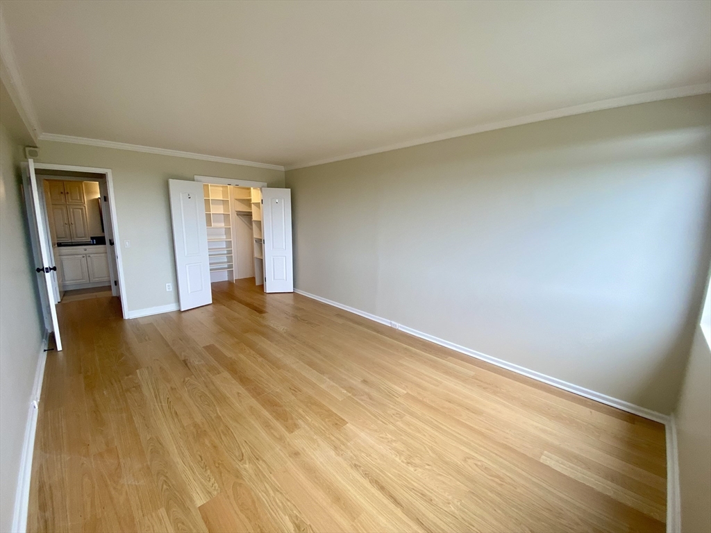 2 bed, 1 bath apartment for rent at 1731 Beacon St Unit 1206, Brookline — photo 1 of 16