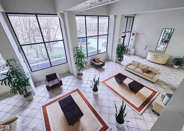 1 bed, 1 bath apartment for rent at 1731 Beacon St Unit 1208, Brookline — photo 1 of 15