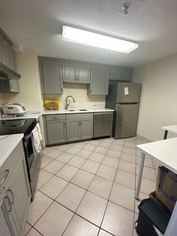 2 bed, 1 bath apartment for rent at 1731 Beacon St Unit 1507, Brookline — photo 15 of 28