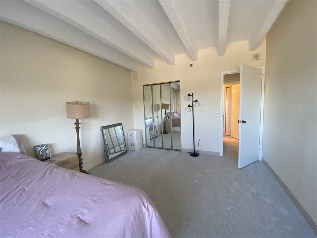 2 bed, 1 bath apartment for rent at 1731 Beacon St Unit 1507, Brookline — photo 11 of 28