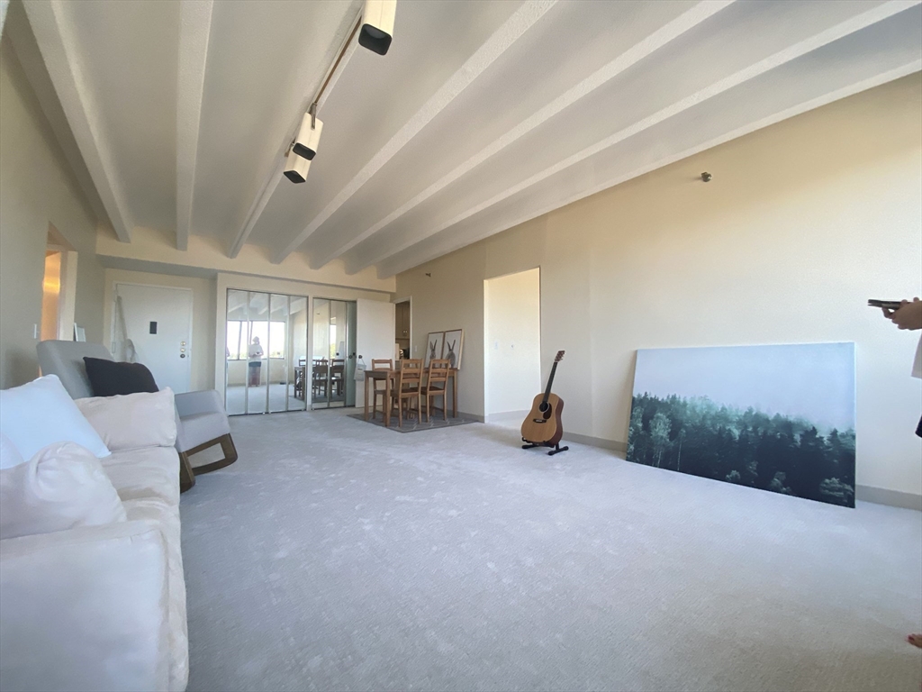 2 bed, 1 bath apartment for rent at 1731 Beacon St Unit 1507, Brookline — photo 6 of 28