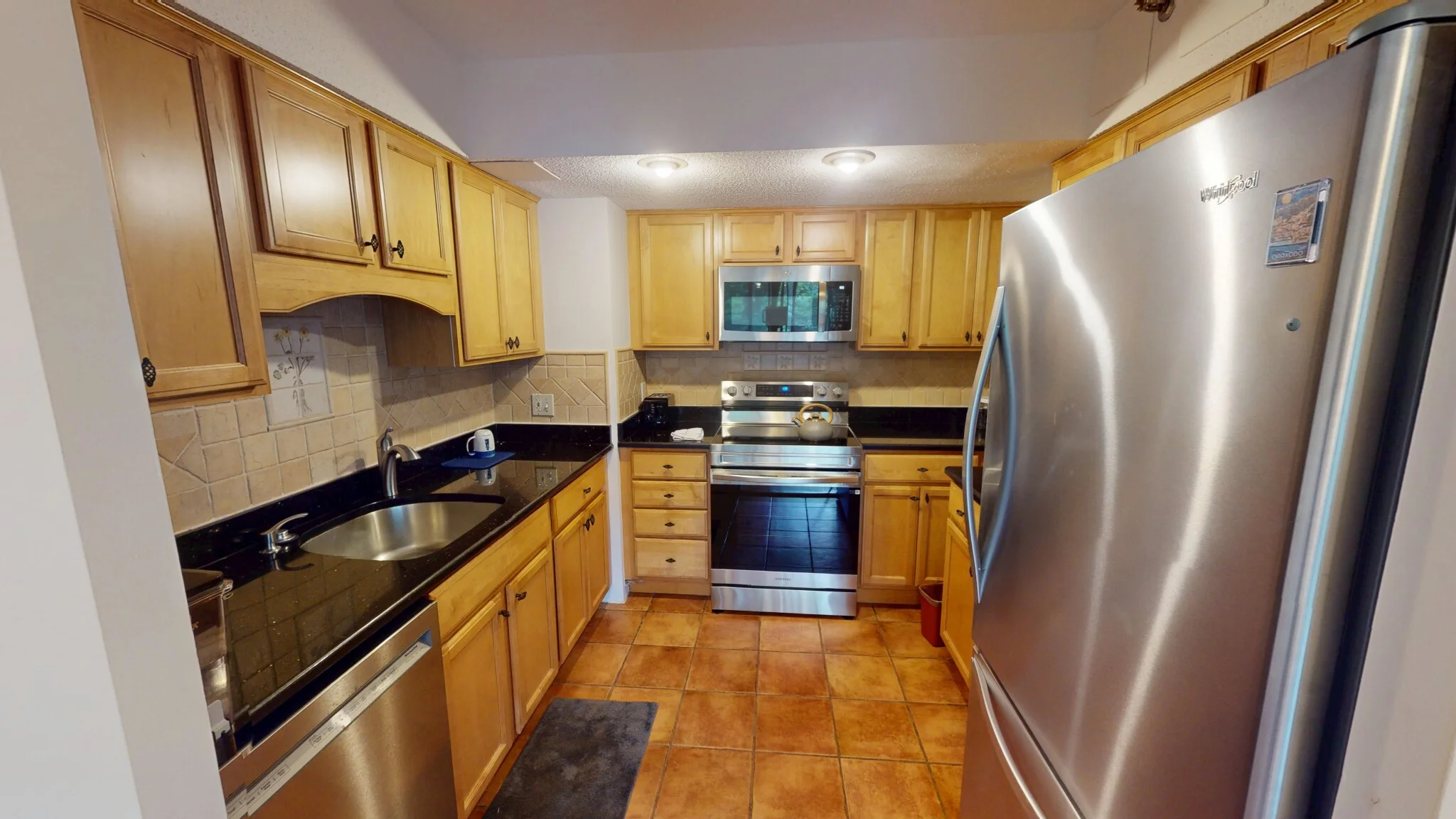 2 bed, 2 bath apartment for rent at 1731 Beacon St Unit 204, Washington Square — photo 4 of 16