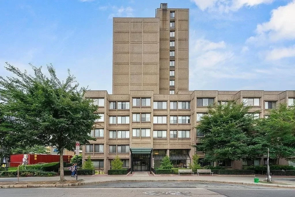 2 bed, 1 bath apartment for rent at 1731 Beacon St Unit 206, Brookline — photo 9 of 13