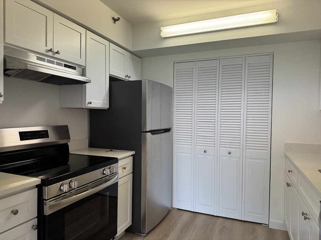 1 bed, 1 bath apartment for rent at 1731 Beacon St Unit 301, Brookline — photo 2 of 16