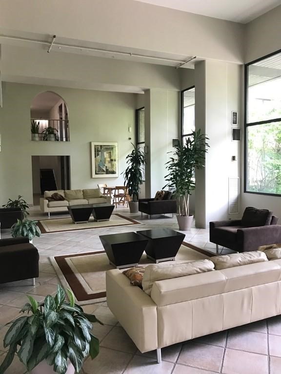 1 bed, 1 bath apartment for rent at 1731 Beacon St Unit 301, Brookline — photo 12 of 16