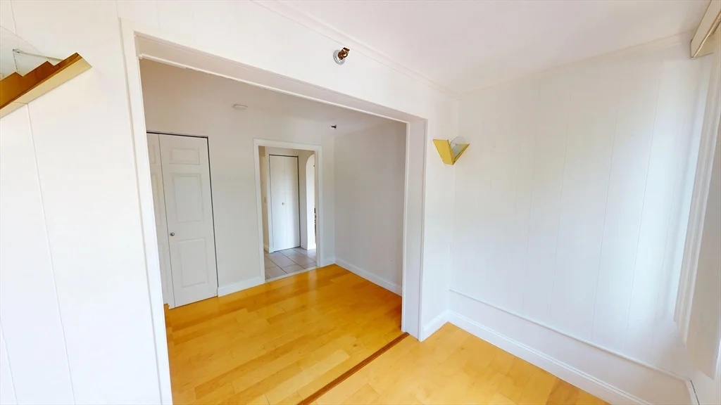 2 bed, 1 bath apartment for rent at 1731 Beacon St Unit 305, Brookline — photo 3 of 12