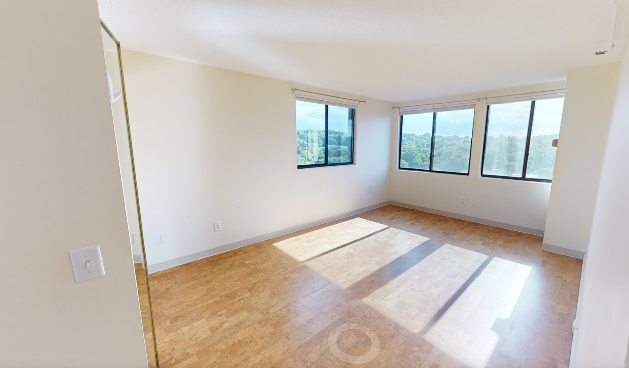 2 bed, 2 bath apartment for rent at 1731 Beacon St Unit 910, Washington Square — photo 2 of 12
