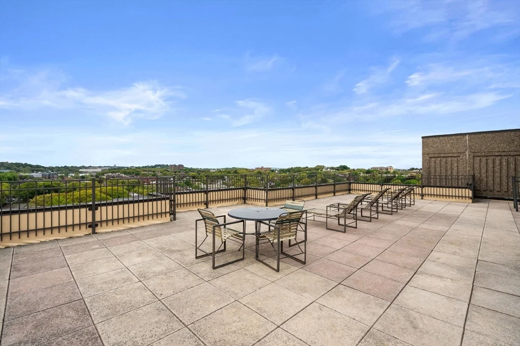 1 bed, 1 bath apartment for rent at 1731 Beacon Unit 221, Brookline — photo 18 of 27