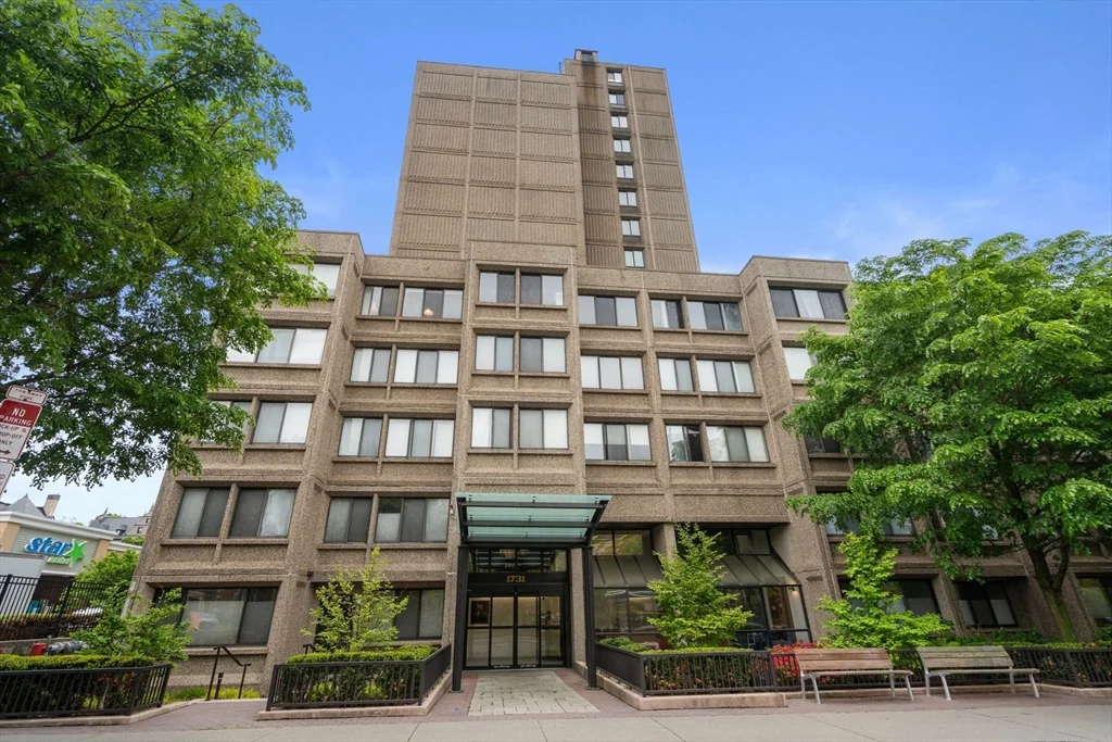 1 bed, 1 bath apartment for rent at 1731 Beacon Unit 221, Brookline — photo 26 of 27