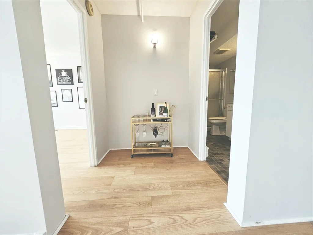1 bed, 1 bath apartment for rent at 1731 Beacon Unit 521, Beaconsfield — photo 12 of 31