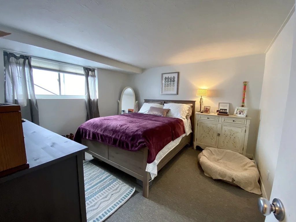2 bed, 1 bath apartment for rent at 1734 Commonwealth Ave Unit 2, Brighton — photo 8 of 11