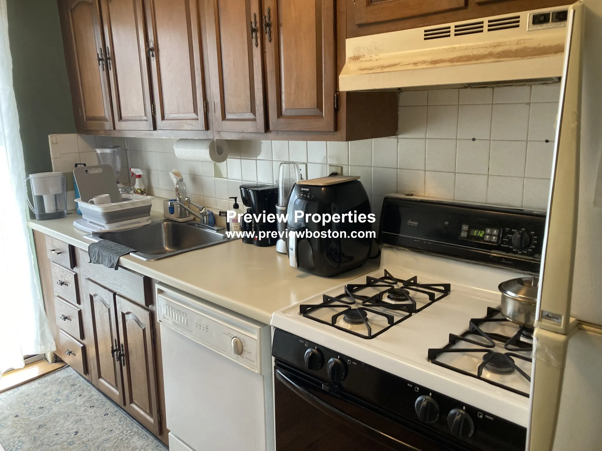 2 bed, 1 bath apartment for rent at 1734 Commonwealth Ave Unit 4P, Brighton — photo 3 of 27