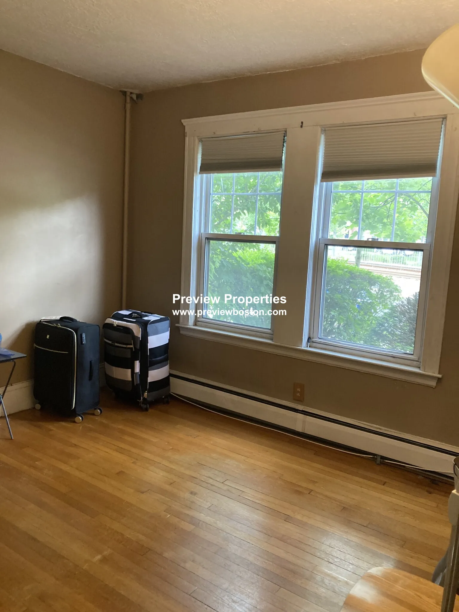 2 bed, 1 bath apartment for rent at 1734 Commonwealth Ave Unit 4P, Brighton — photo 5 of 27