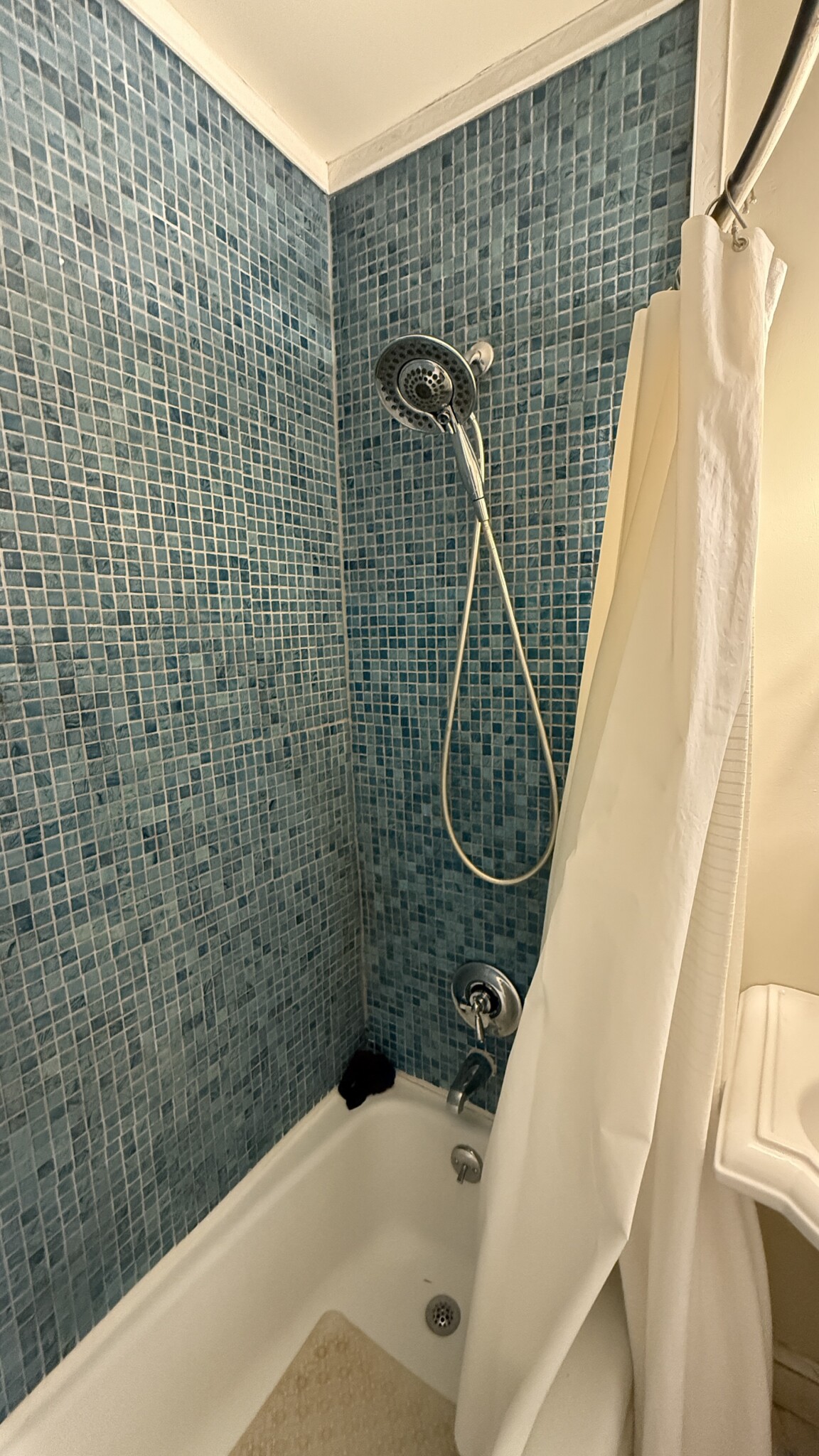 2 bed, 1 bath apartment for rent at 1734 Commonwealth Ave Unit 7, Brighton — photo 13 of 33