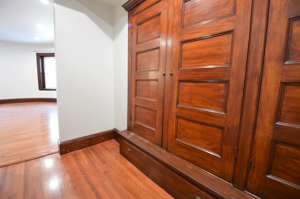 2 bed, 1 bath apartment for rent at 1736 Beacon St Unit 2, Brookline — photo 12 of 12