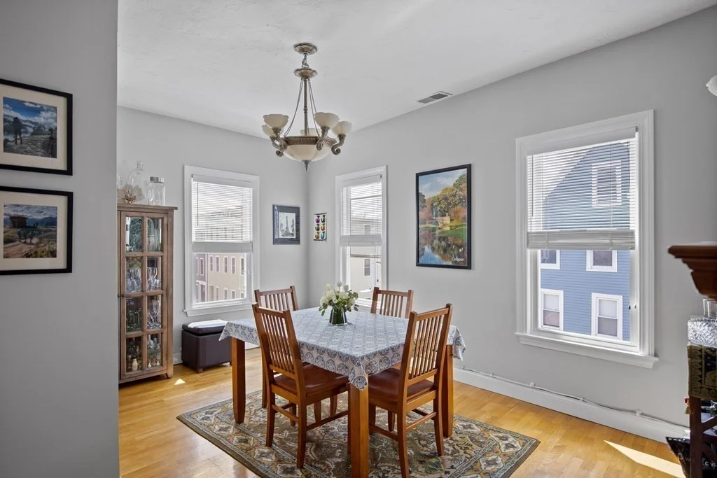 3 bed, 1 bath apartment for rent at 174-176 West 8th St Unit 3, South Boston — photo 3 of 10