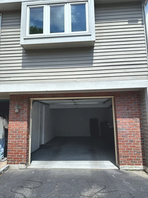2 bed, 2 bath apartment for rent at 174 Adams St Unit 6, Nonantum — photo 4 of 36