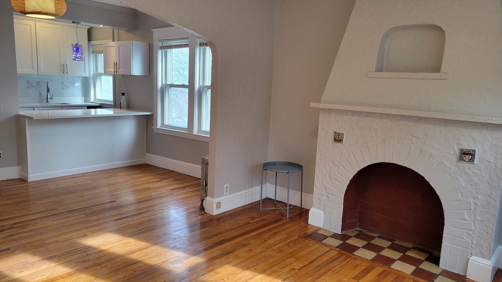 1 bed, 1 bath apartment for rent at 174 Bellingham Ave Unit 1R, Revere — photo 5 of 21