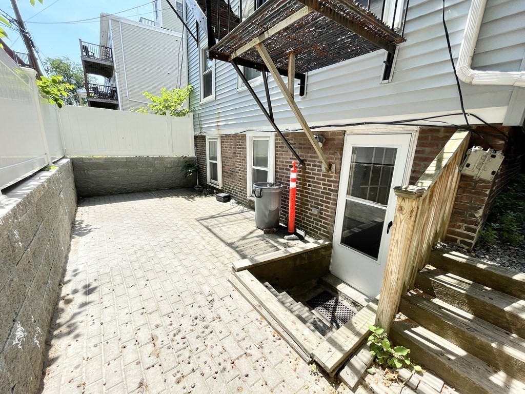 4 bed, 2 bath apartment for rent at 174 Bolton St Unit 1, Boston — photo 17 of 18