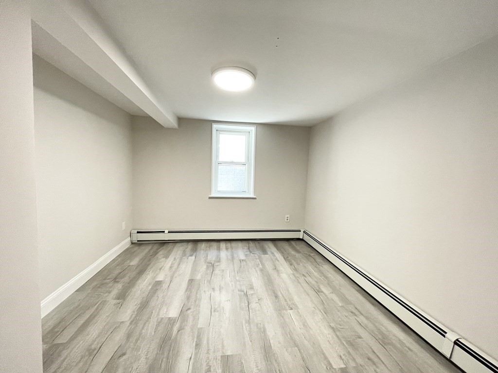 4 bed, 2 bath apartment for rent at 174 Bolton St Unit 1, Boston — photo 12 of 18