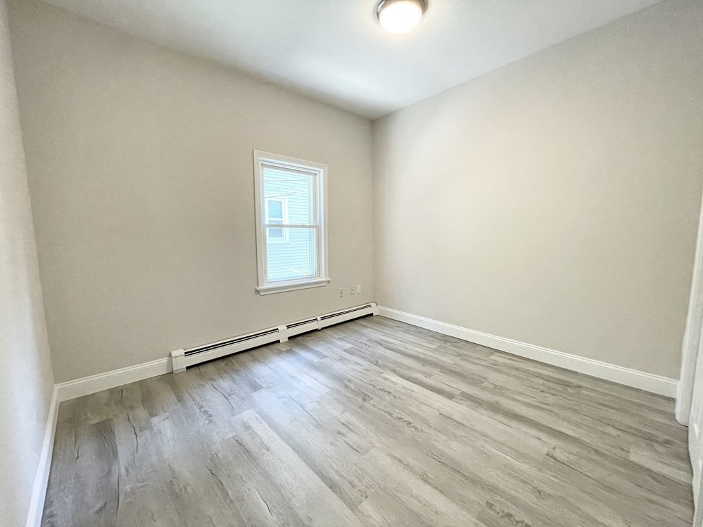 4 bed, 2 bath apartment for rent at 174 Bolton St Unit 1, Boston — photo 7 of 18