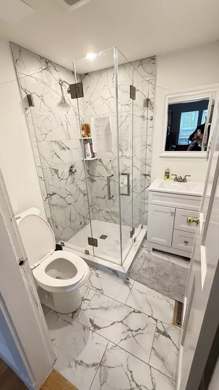 3 bed, 1 bath apartment for rent at 174 Boston Unit 1, South Boston — photo 3 of 8