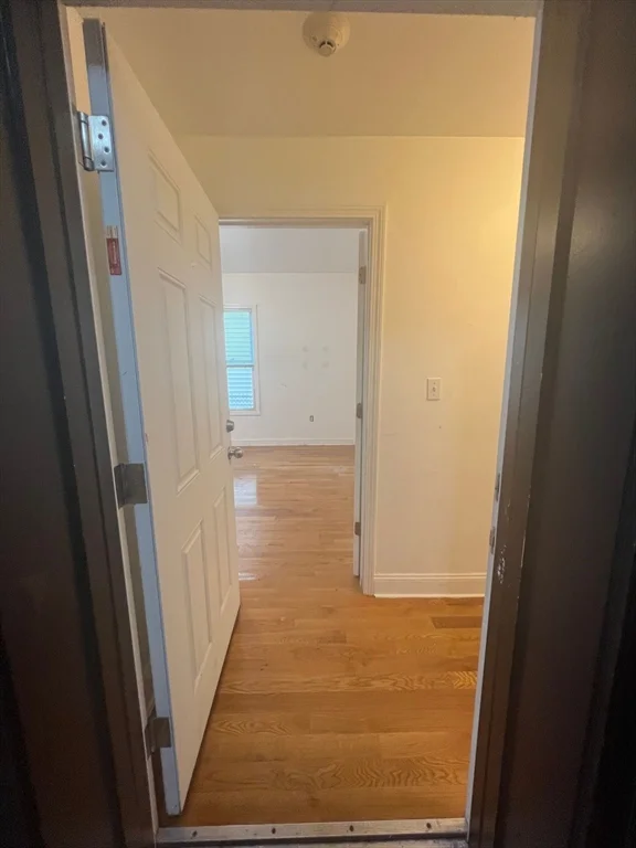 4 bed, 1 bath apartment for rent at 174 Chestnut St Unit 1, Chelsea — photo 9 of 9