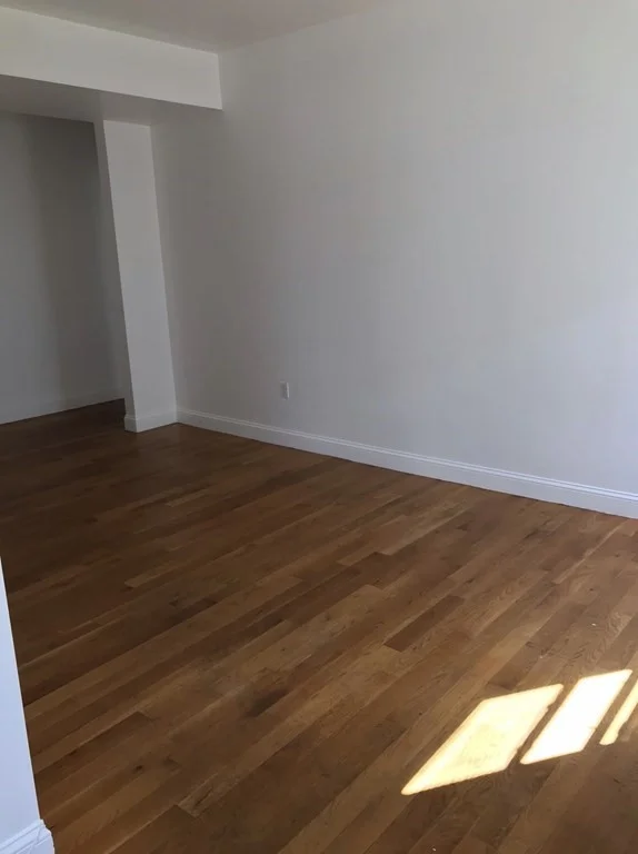 4 bed, 1 bath apartment for rent at 174 Chestnut Unit 3, Chelsea
