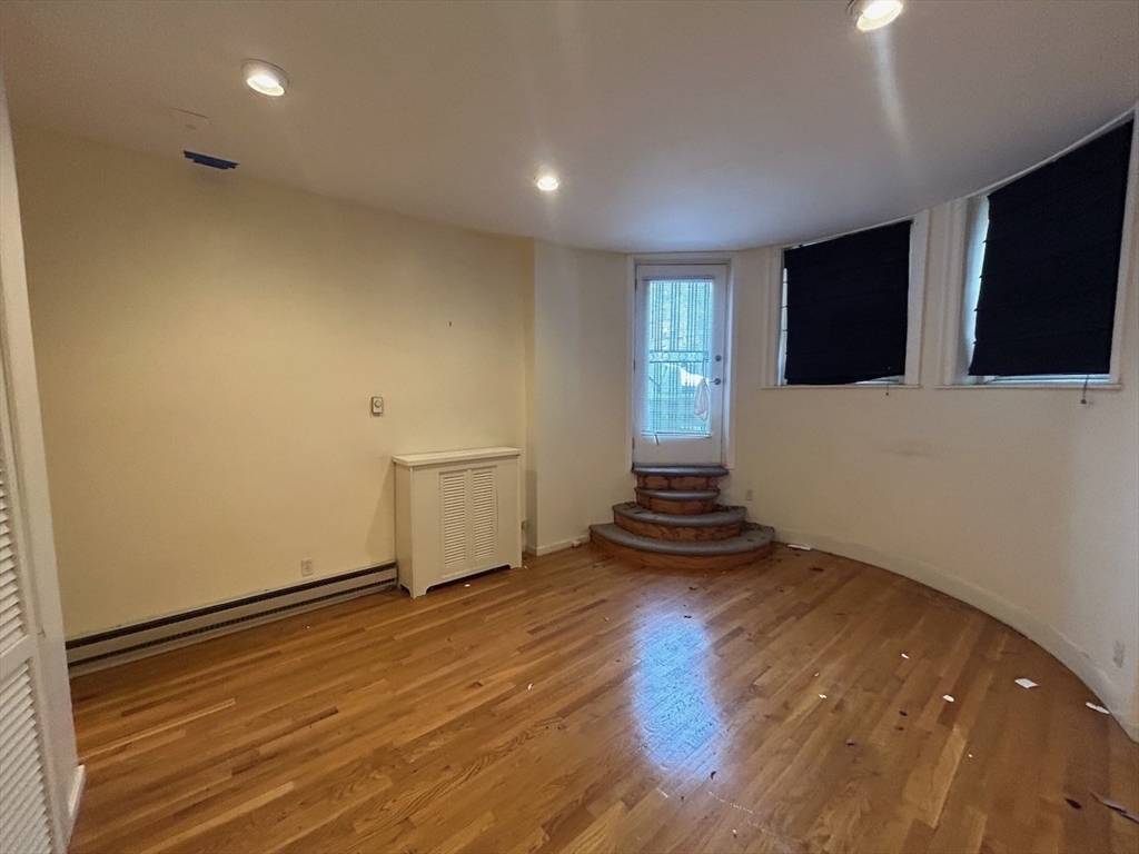 1 bed, 1.5 bath apartment for rent at 174 Commonwealth Ave Unit 1, Back Bay — photo 16 of 19