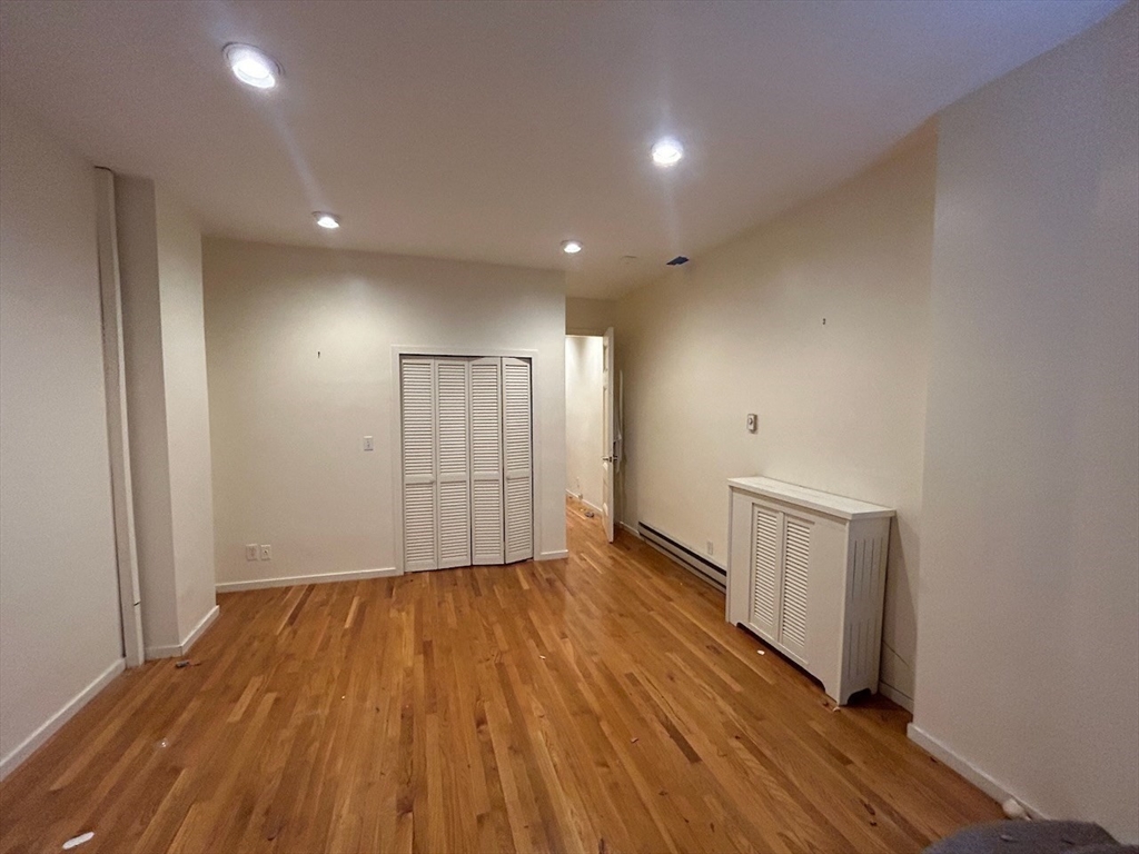 1 bed, 1.5 bath apartment for rent at 174 Commonwealth Ave Unit 1, Back Bay — photo 14 of 19