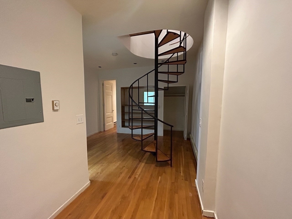 1 bed, 1.5 bath apartment for rent at 174 Commonwealth Ave Unit 1, Back Bay — photo 12 of 19