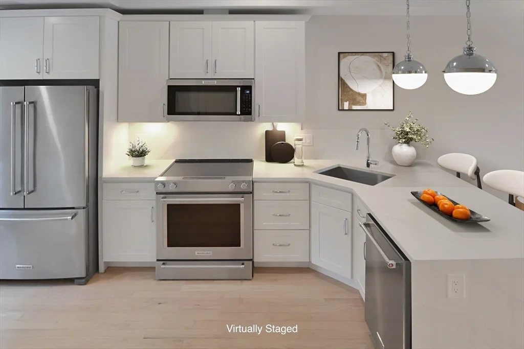 2 bed, 1 bath apartment for rent at 174 Fisher Ave Unit A, Mission Hill — photo 4 of 14