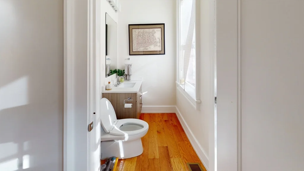 2 bed, 1 bath apartment for rent at 174 Gold St Unit 1, Boston — photo 8 of 27