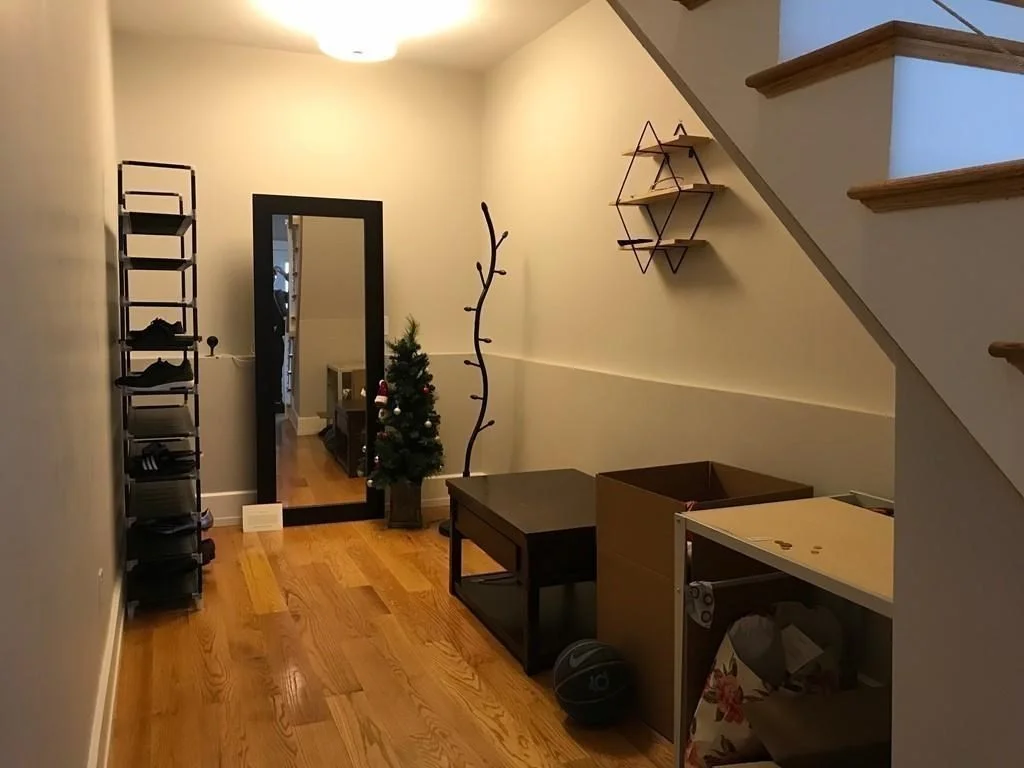 2 bed, 1 bath apartment for rent at 174 Gold St Unit 1, Boston — photo 14 of 27