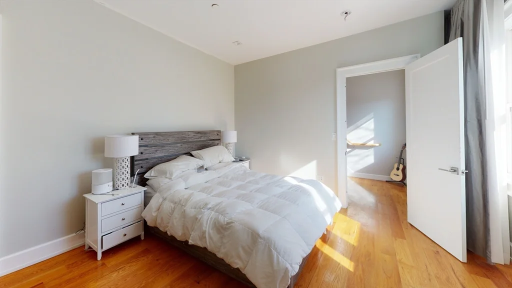 2 bed, 1 bath apartment for rent at 174 Gold St Unit 1, Boston — photo 5 of 27